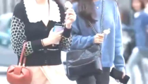 小姐姐吃雪糕和小姐姐,小姐姐畅享雪糕时光