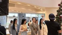 51岁蔡少芬香港商场素颜被拍法令纹显真实自然美依旧动人！娱乐吃瓜酱蔡少芬