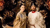 文娱：我时候天子！幼谈，好好谈画｜“上关”与天津的那些事儿：鲁班工坊凭啥“C位出道”？及黄渤一家现身海南！细君新发惊艳岳父搞笑出镜正在街边挑选泳裤